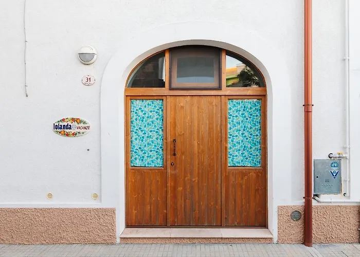 Iolanda Vacanze بيت للعطل *